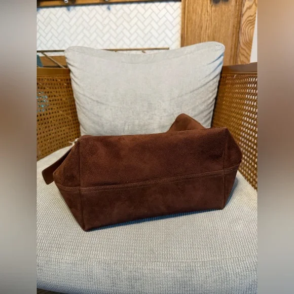 Madewell Essentials Suede Bucket Bag Soft Mahogany - Picture 7 of 9